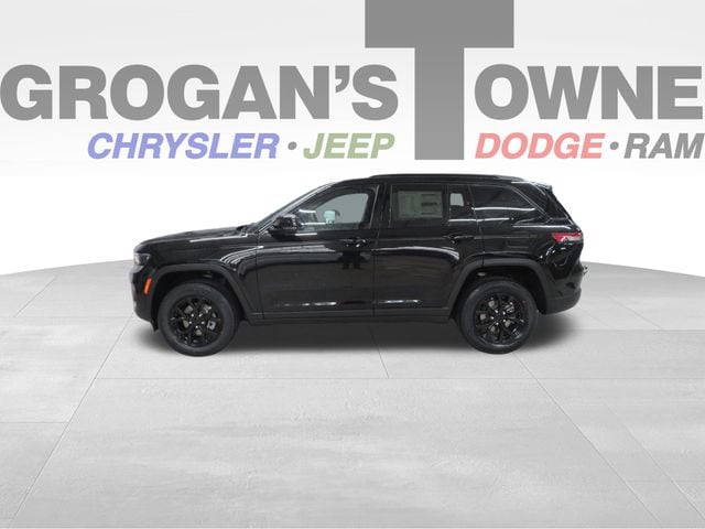 2025 Jeep Grand Cherokee Altitude's photo