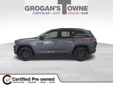 2022 Jeep Grand Cherokee Laredo SUV
