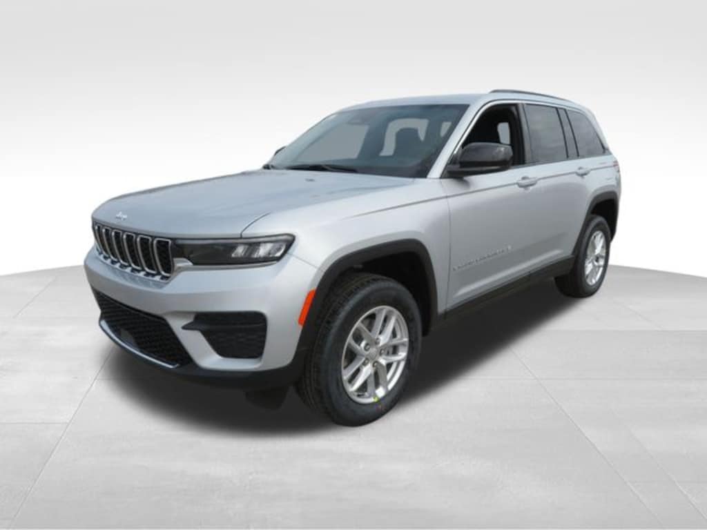 New 2025 Jeep Grand Cherokee LAREDO X 4X4 Sport Utility