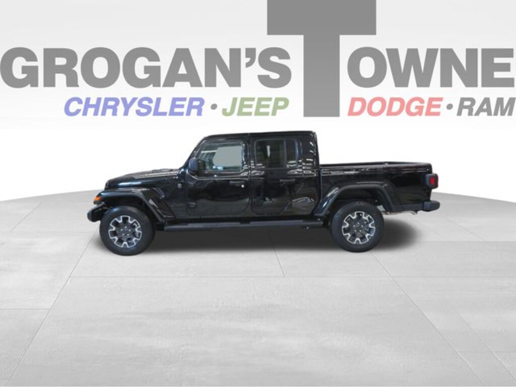 New 2026 Jeep Gladiator SAHARA 4X4 Pickup