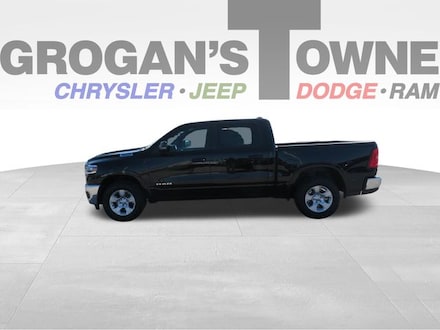 2025 Ram 1500 BIG HORN CREW CAB 4X4 5'7 BOX Pickup