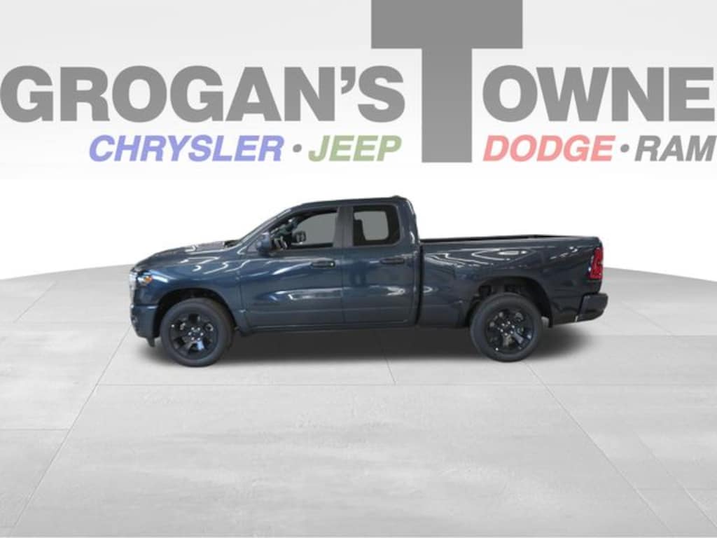 New 2026 Ram 1500 EXPRESS QUAD CAB 4X4 6'4 BOX Pickup