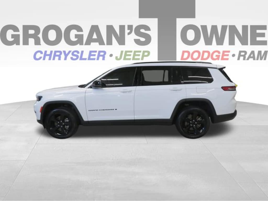 Used 2023 Jeep Grand Cherokee L Laredo SUV