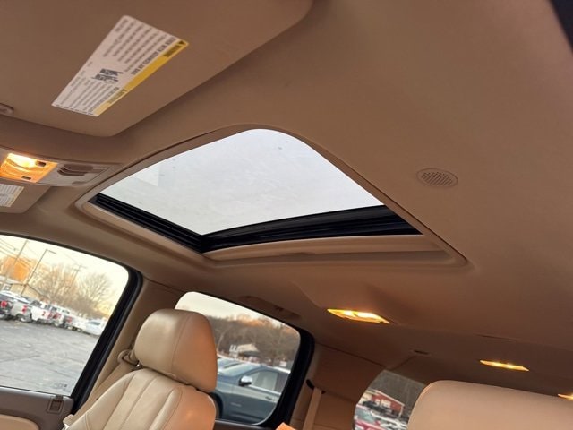 Used 2014 Chevrolet Suburban LT with VIN 1GNSKJE76ER186362 for sale in Old Saybrook, CT