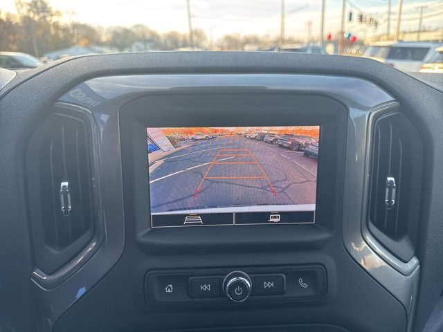 2025 Chevrolet Silverado 1500 photo 2