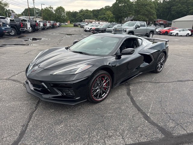 2025 Chevrolet Corvette Stingray 2LT photo 4