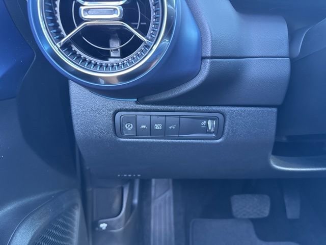 2025 Chevrolet Equinox EV LT - Photo 18