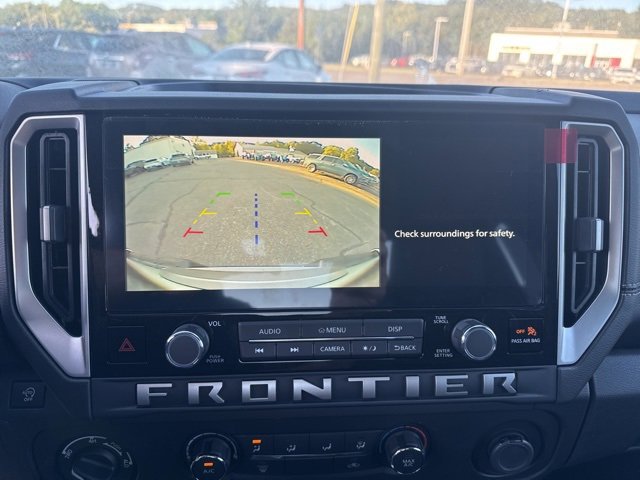 2025 Nissan Frontier SV photo 2