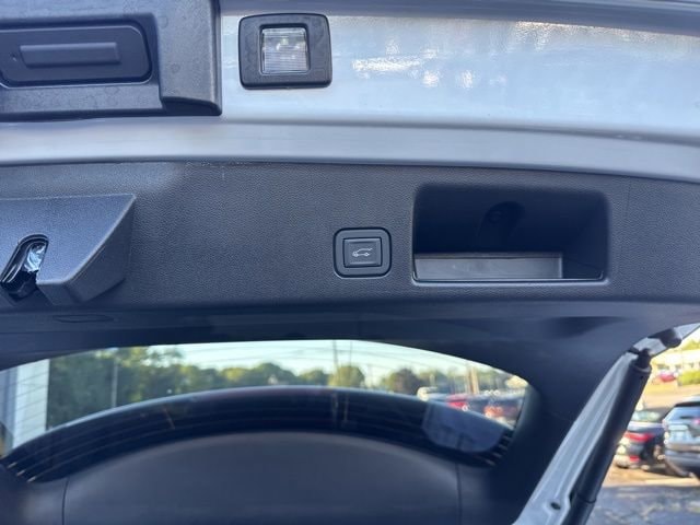 2025 Chevrolet Equinox EV LT - Photo 22