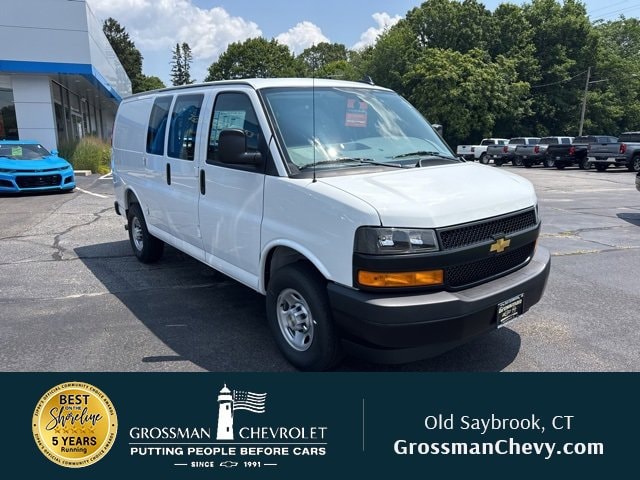 2025 Chevrolet Express Cargo Work Van's photo