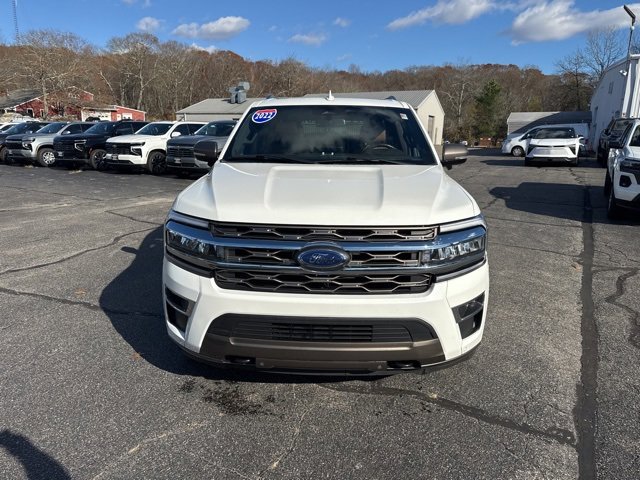 2022 Ford Expedition MAX King Ranch photo 2