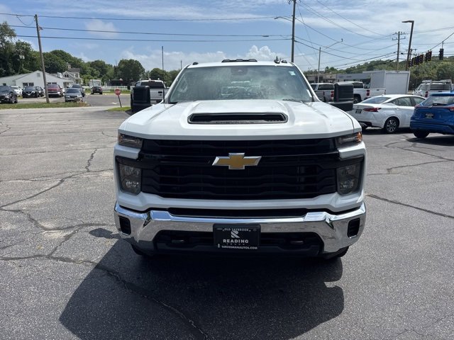 2025 Chevrolet Silverado 3500HD photo 3
