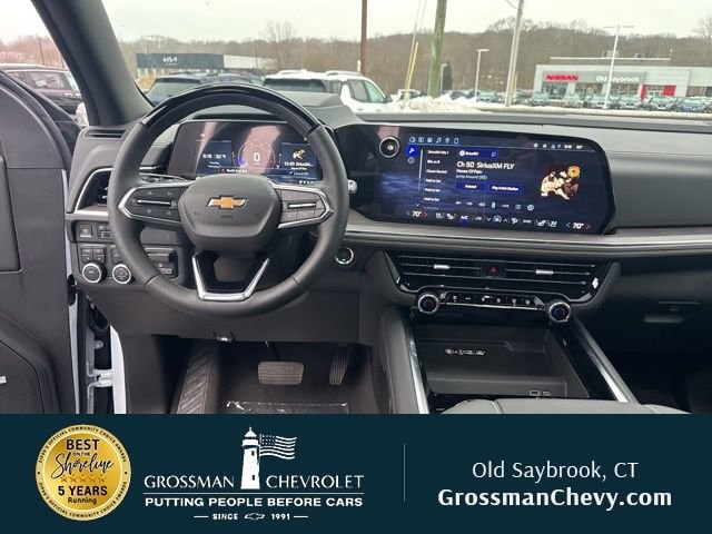 2026 Chevrolet Suburban Premier - Photo 18