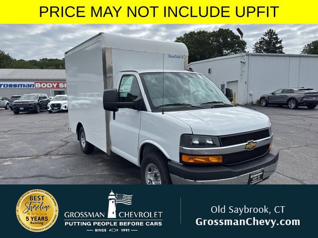 2025 Chevrolet Express Cutaway Base