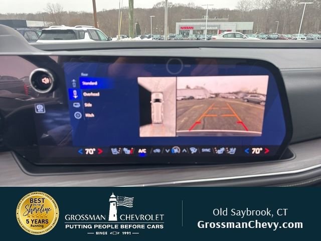 2026 Chevrolet Suburban Premier - Photo 12