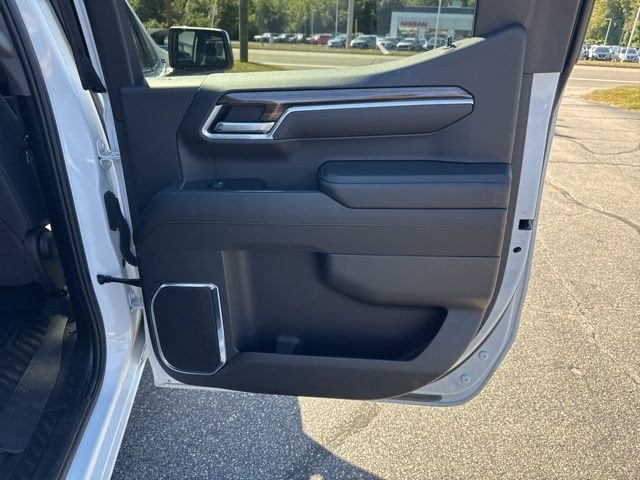 2025 Chevrolet Silverado 1500 LT - Photo 26