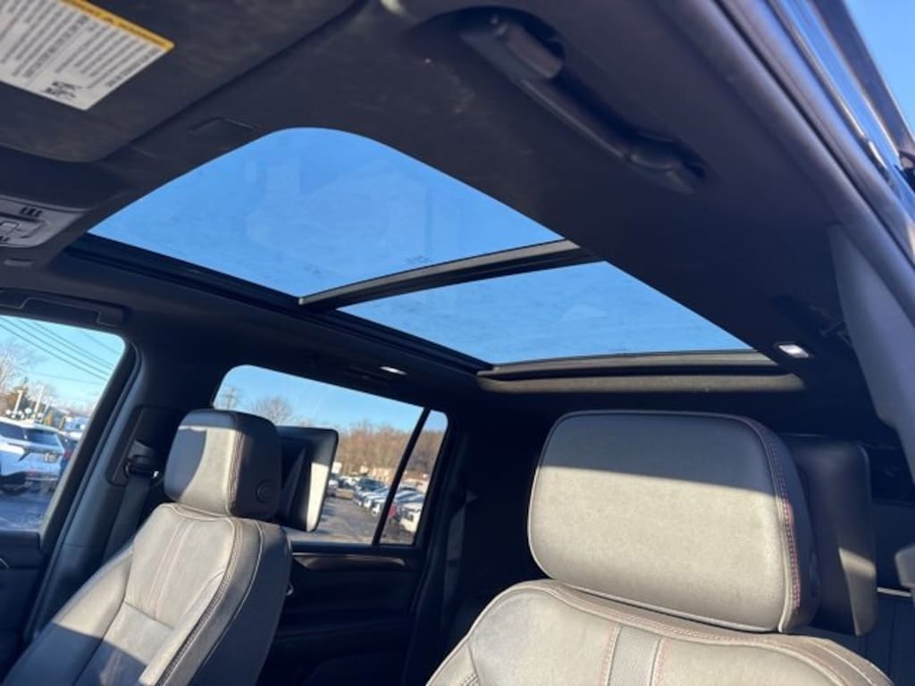 Used 2023 Chevrolet Suburban RST SUV