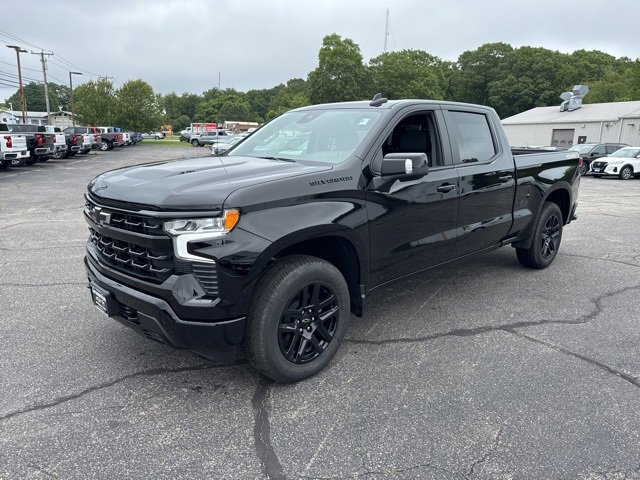 2025 Chevrolet Silverado 1500 RST photo 4