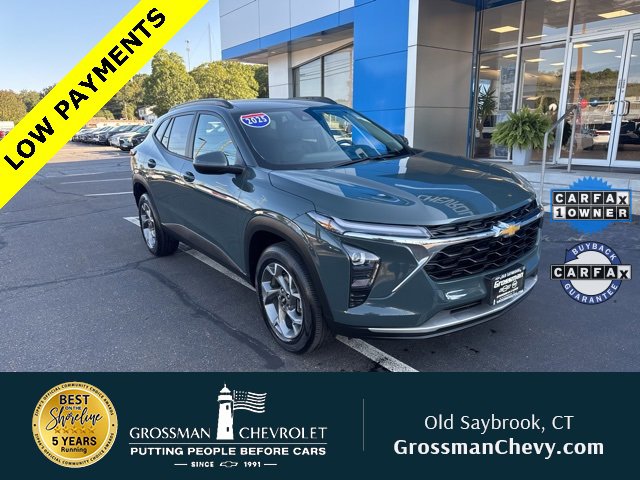 2025 Chevrolet Trax LT's photo