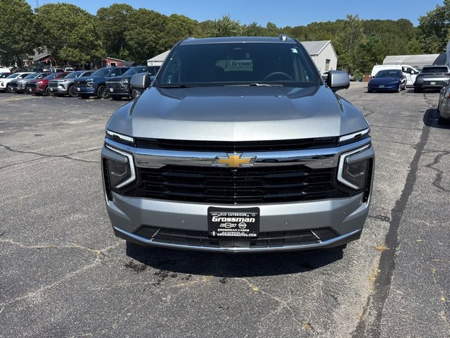 2025 Chevrolet Tahoe LS photo 3