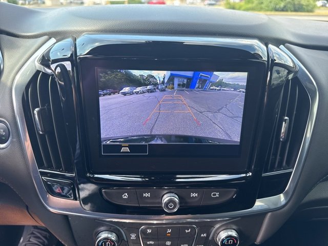 2023 Chevrolet Traverse Cloth photo 2