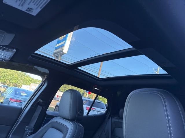 2025 Chevrolet Equinox EV LT - Photo 10