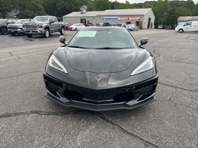 2025 Chevrolet Corvette Stingray 2LT photo 3