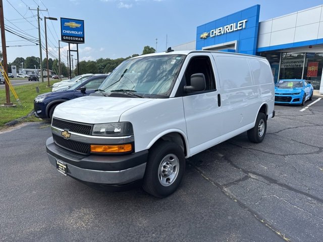 2023 Chevrolet Express 2500 Van Cargo photo 4