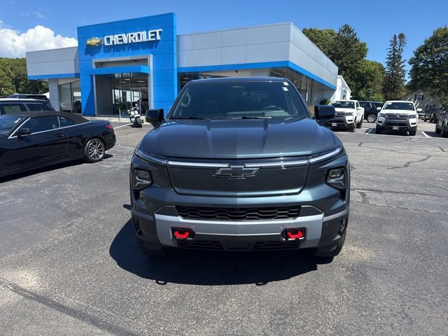 2026 Chevrolet Silverado EV Trail Boss photo 2