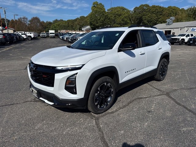 2026 Chevrolet Equinox RS photo 3