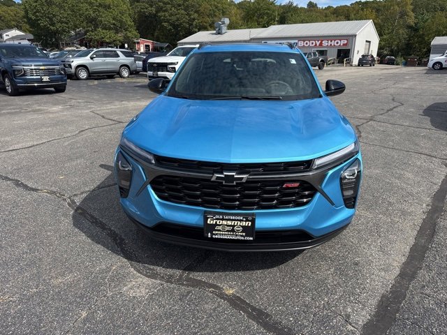 2025 Chevrolet Trax photo 3