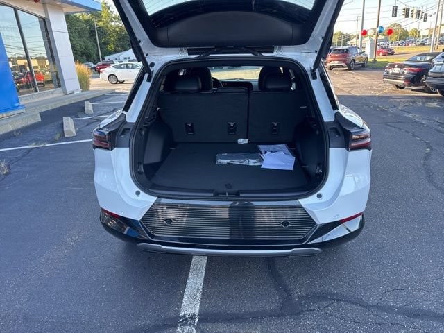 2025 Chevrolet Equinox EV LT - Photo 21