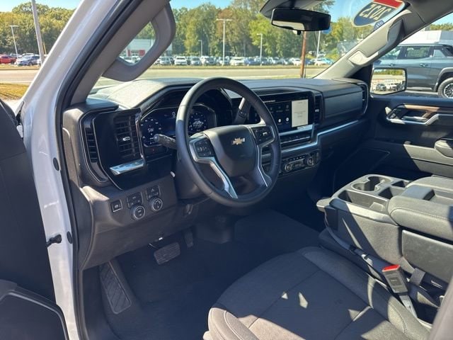 2025 Chevrolet Silverado 1500 LT - Photo 10