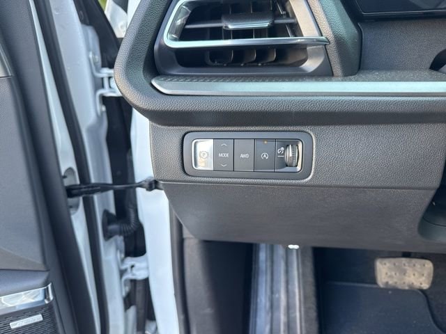 2026 Chevrolet Traverse LT - Photo 18