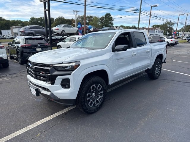 2025 Chevrolet Colorado Z71 photo 4