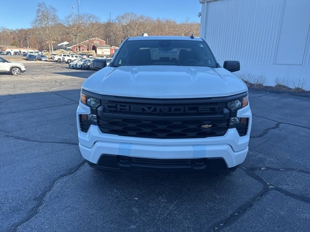 2025 Chevrolet Silverado 1500 Custom photo 3