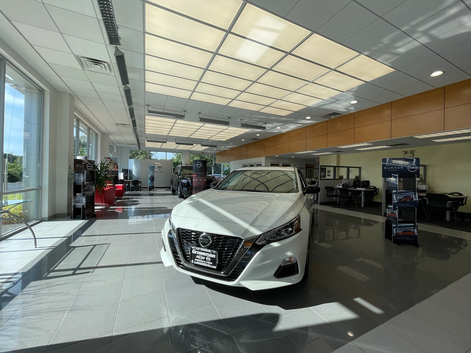 Old Saybrook's Grossman Nissan New and Used Nissan Cars