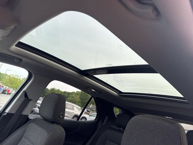 Used 2022 Chevrolet Equinox LT with VIN 3GNAXUEV1NL183096 for sale in Old Saybrook, CT