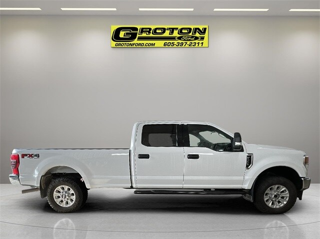 2022 Ford F-350 XLT photo 3