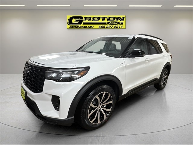 2026 Ford Explorer ST-LINE's photo