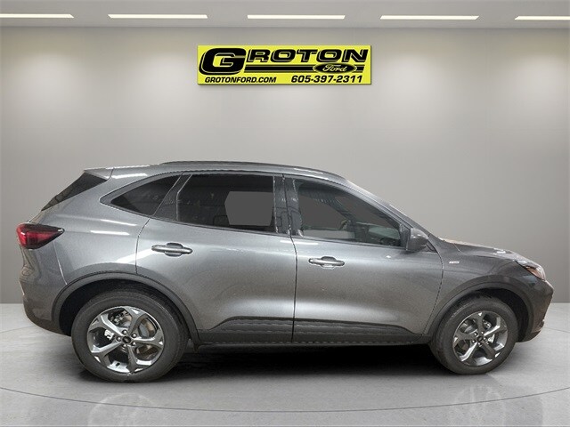 2025 Ford Escape ST-Line photo 3