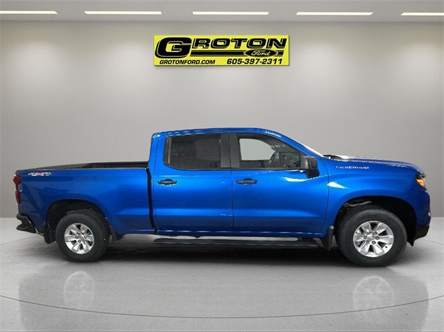 2023 Chevrolet Silverado 1500 Work Truck photo 3