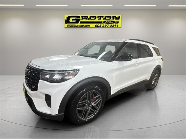 2025 Ford Explorer ST's photo