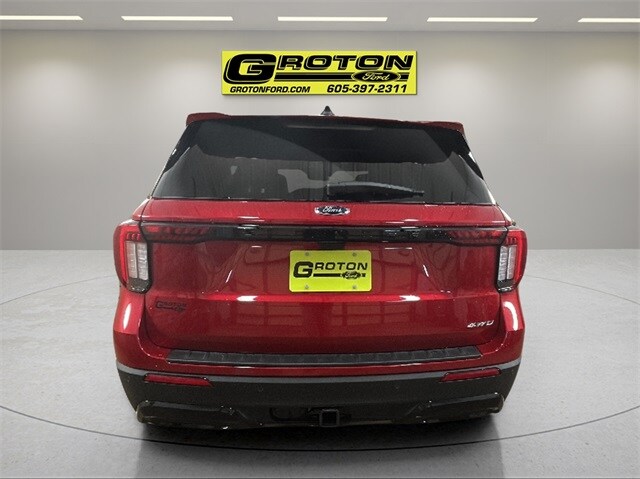 2025 Ford Explorer ST-Line photo 2