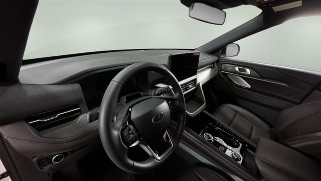 2026 Ford Explorer Platinum - Photo 10