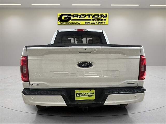2022 Ford F-150 XLT photo 2