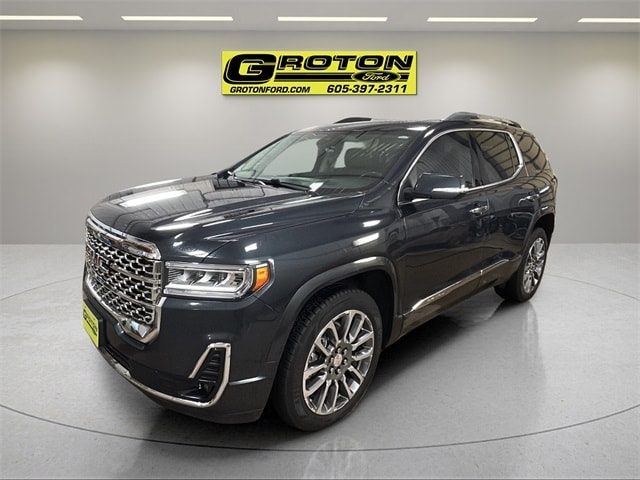 2021 GMC Acadia Denali's photo