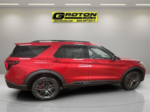 2025 Ford Explorer ST-Line photo 3