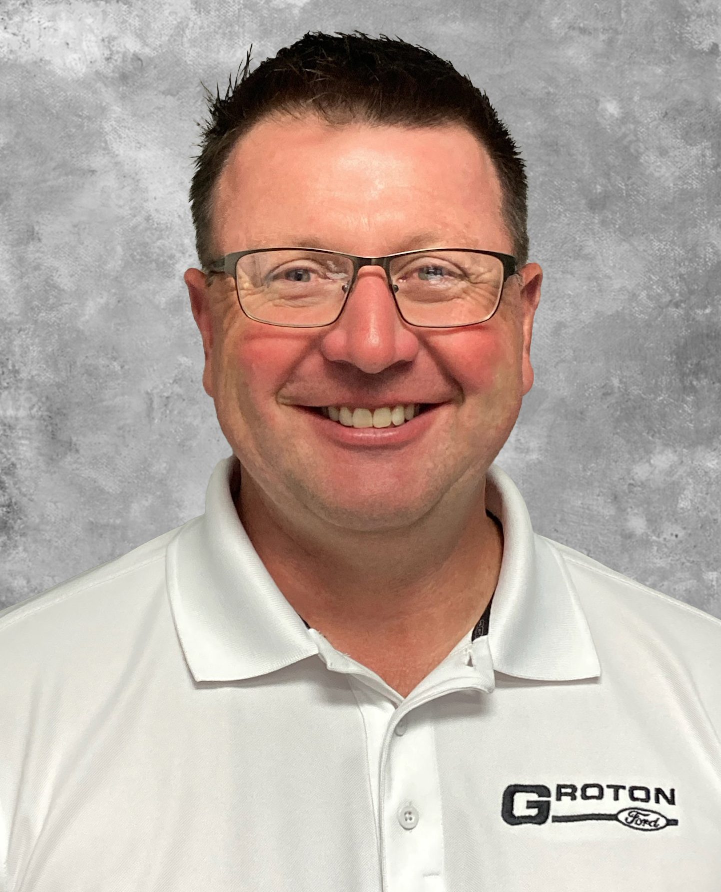 Staff member Nick Simon from ID_b6fb31b1d1c0