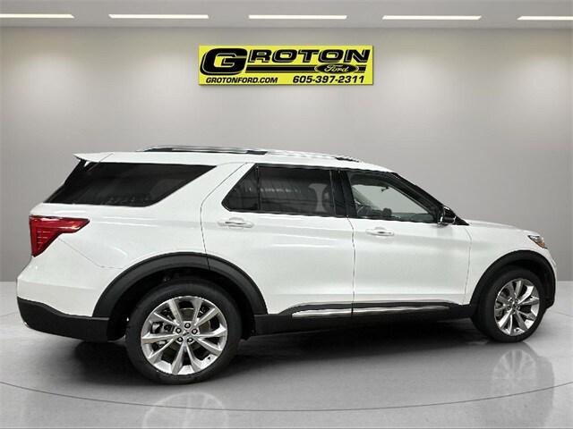 2023 Ford Explorer Platinum photo 3
